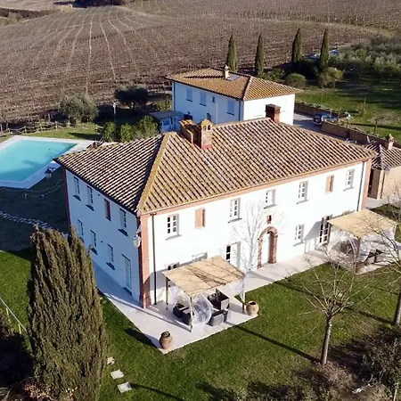 Ideale Per Riunioni Familiari Nella Pace Della Campagna Cortonese Villa