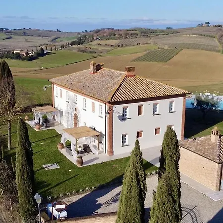 Ideale Per Riunioni Familiari Nella Pace Della Campagna Cortonese Villa